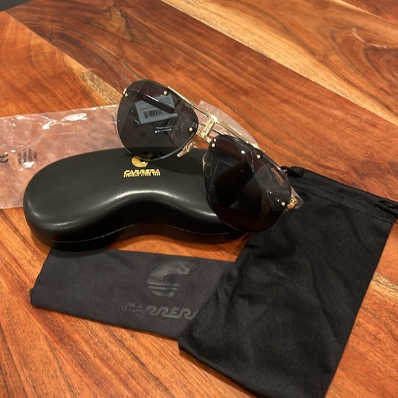 Carrera Sunglasses with Dustbag /case - Picture 2 of 7